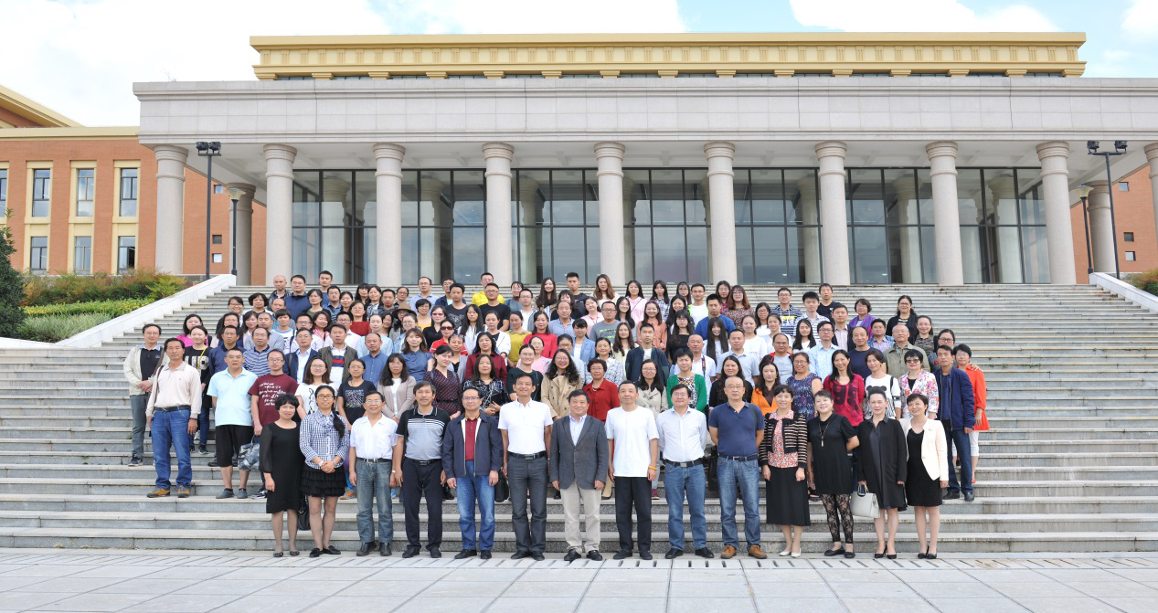 參加“雲南(nán)省高(gāo)校(xiào)圖書(shū)館建設高(gāo)級研討(tǎo)會(huì)”